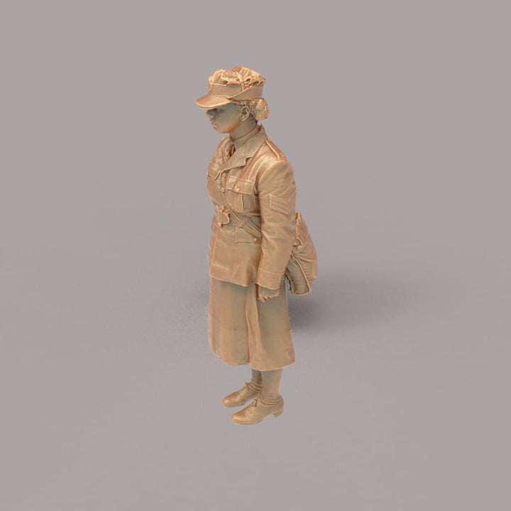 132s-0027 WW2 Girl in Uniform Figure