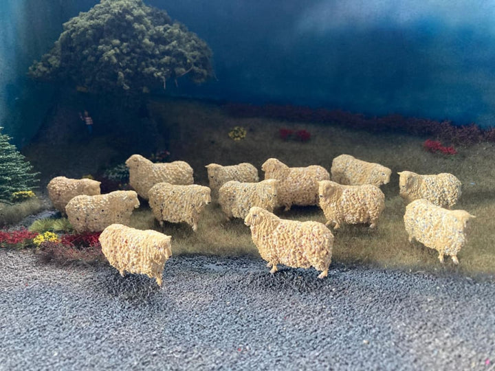 ADM1016 Devon and Cornwall Longwool Sheep and Ram Set Animal