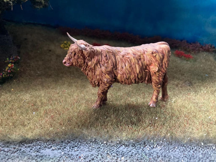 ADM1502 Highland Cow Walking x 1 Animal
