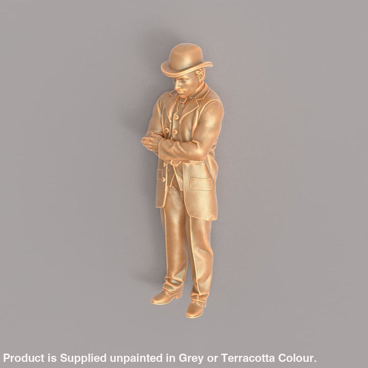 MM928A Edwardian/Victorian Male Arms Crossed Figure